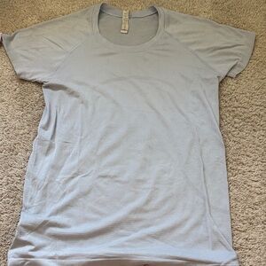 lululemon athletica Light Gray Short Sleeve Tee
